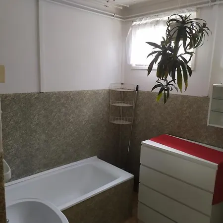 Apartment Toth *