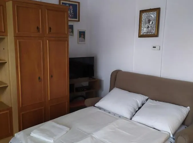 Apartment Toth *