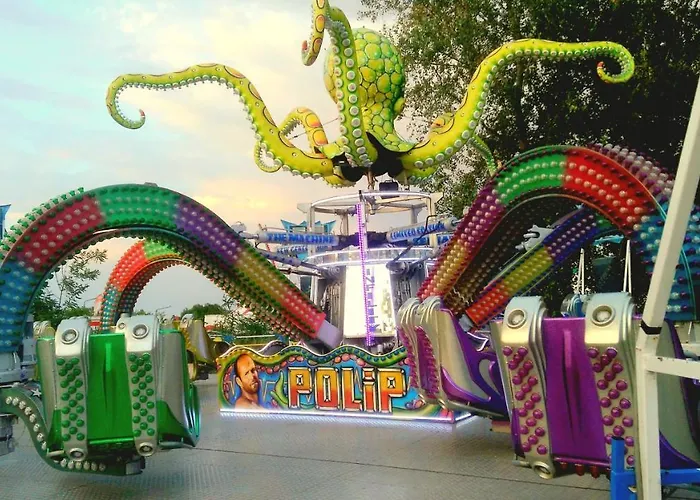 Toth アパート バラトンレッレ